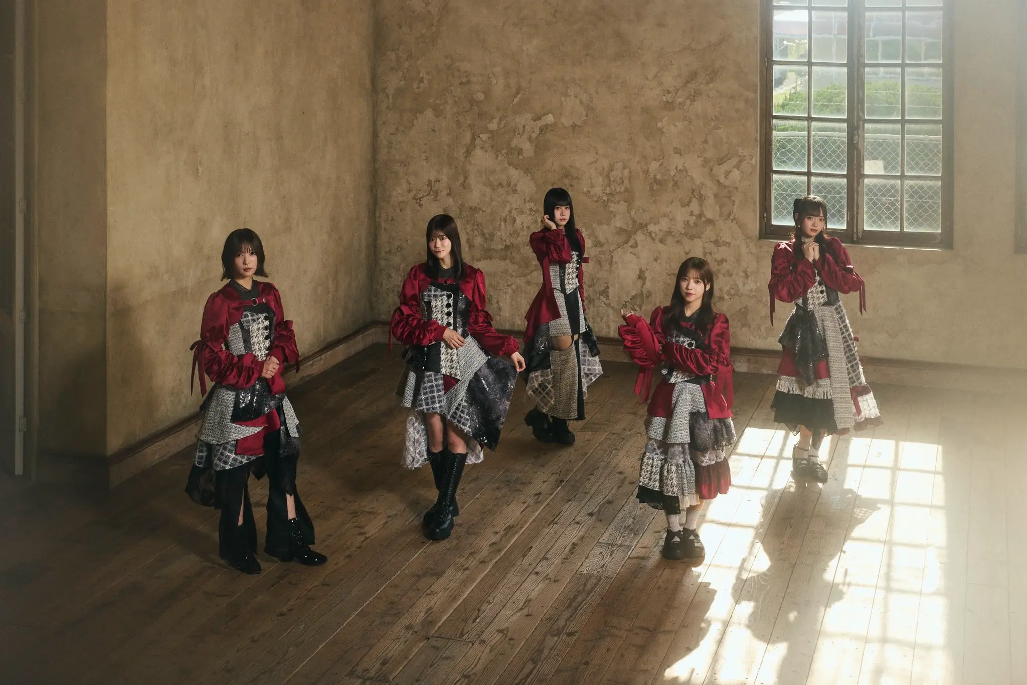 波澄しずく | 衛星とカラテア | アイドルナビ