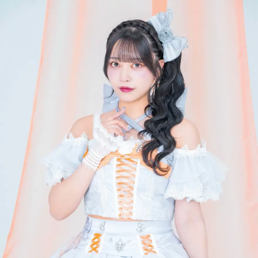 江﨑葵 | 虹色の飛行少女 | アイドルナビ