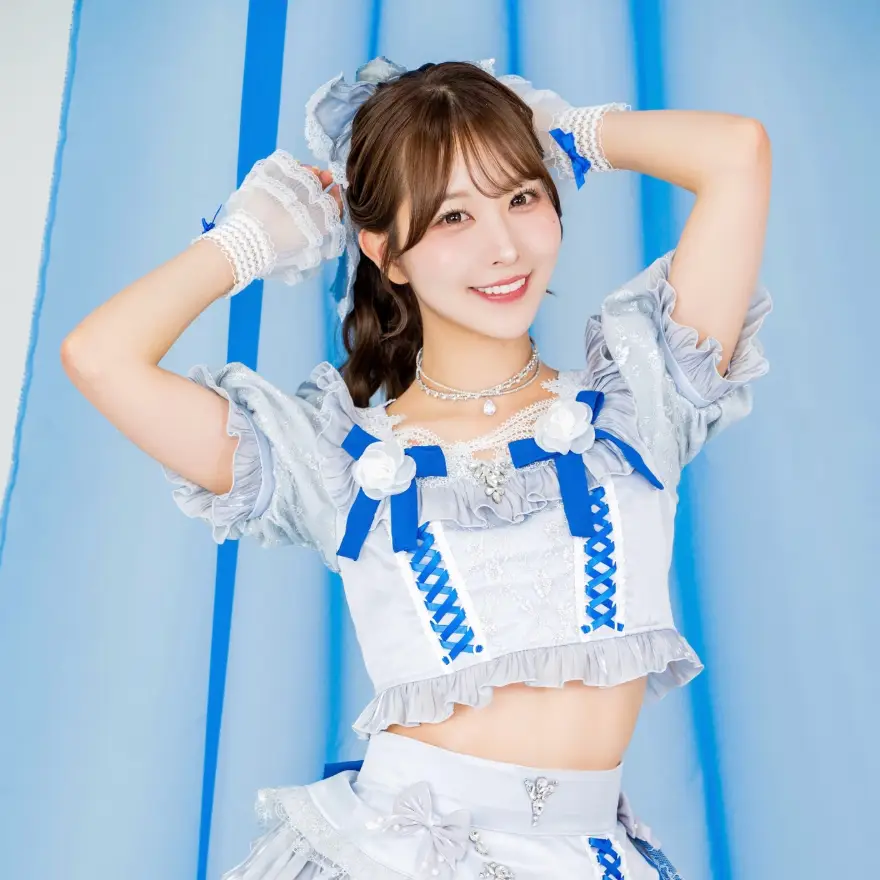 江﨑葵 | 虹色の飛行少女 | アイドルナビ