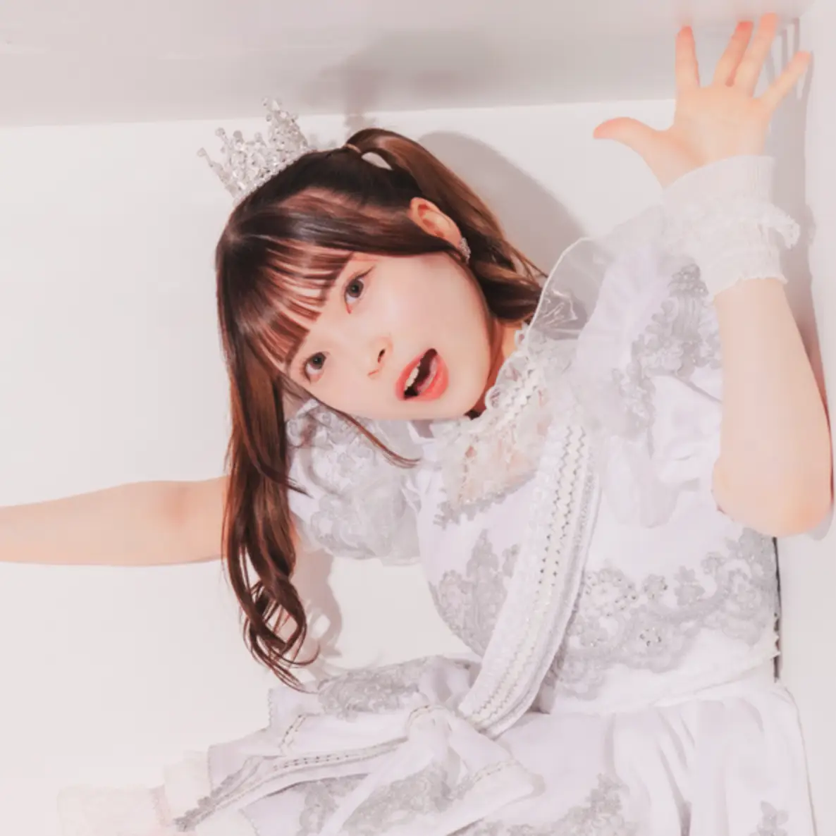 山本愛梨 | CLANCROWN | アイドルナビ