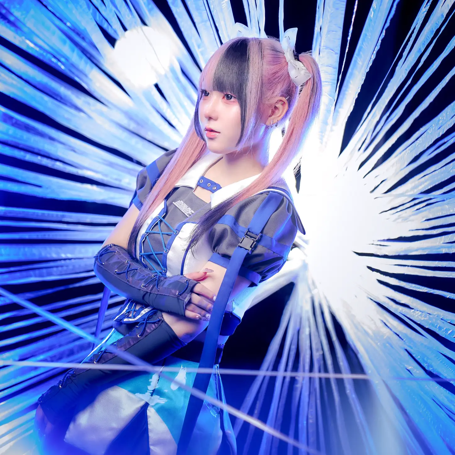 アイドル Lin W Osakaのプール綺麗でさいこう🫧💞✨