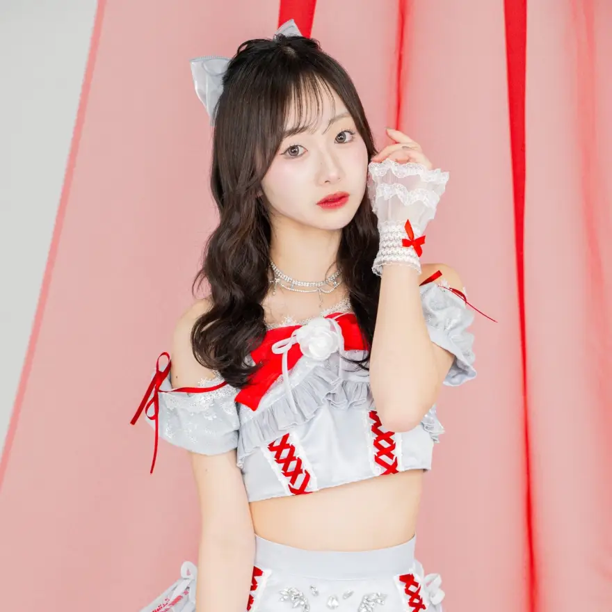 江﨑葵 | 虹色の飛行少女 | アイドルナビ