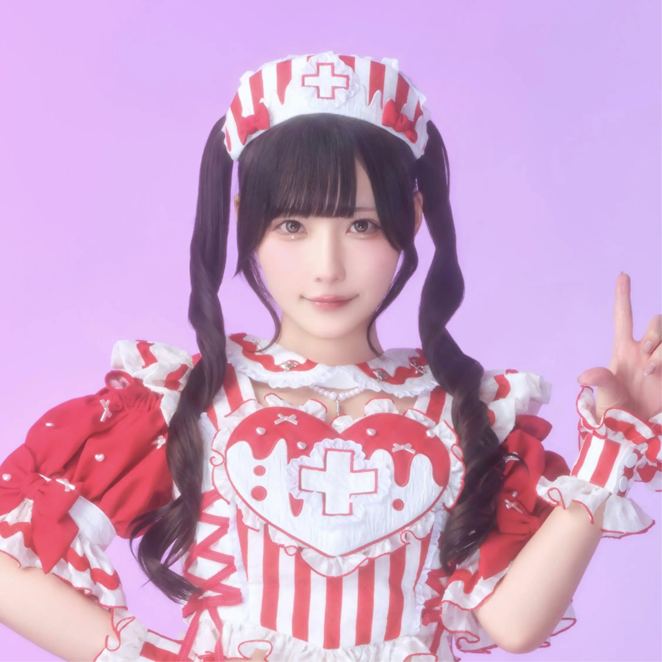 逃げ水あむ | きゅるりんってしてみて | アイドルナビ