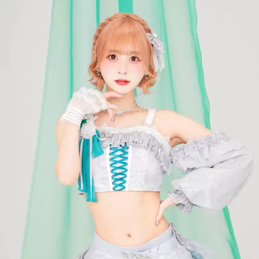 沙良さらさ | 虹色の飛行少女 | アイドルナビ
